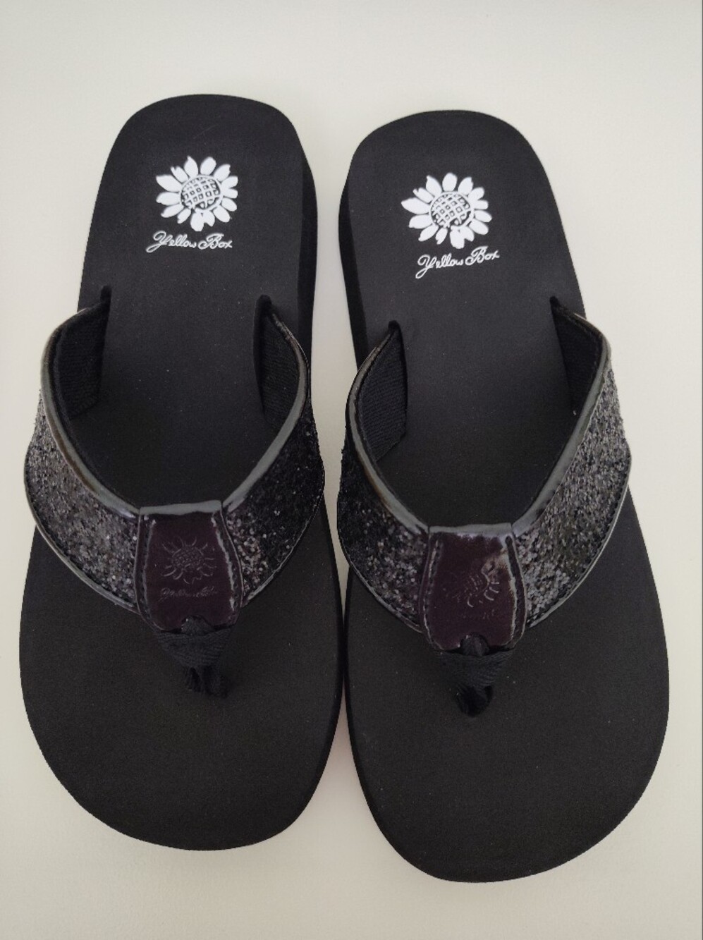 Yellow Box Women's Black Glitter Thong Sandals